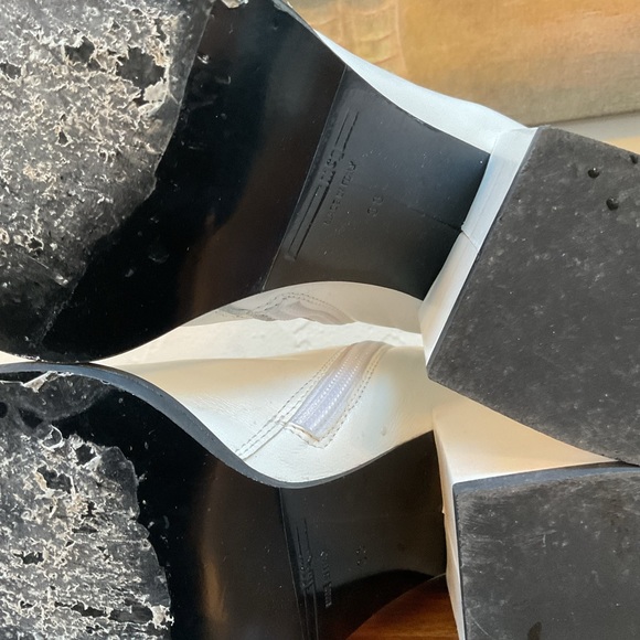 McQ WHITE BOOTIES by ALEXANDER McQUEEN - Picture 12 of 13